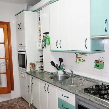 Проживание в семье Unique With Swimming Pool , Sauna ! Задар